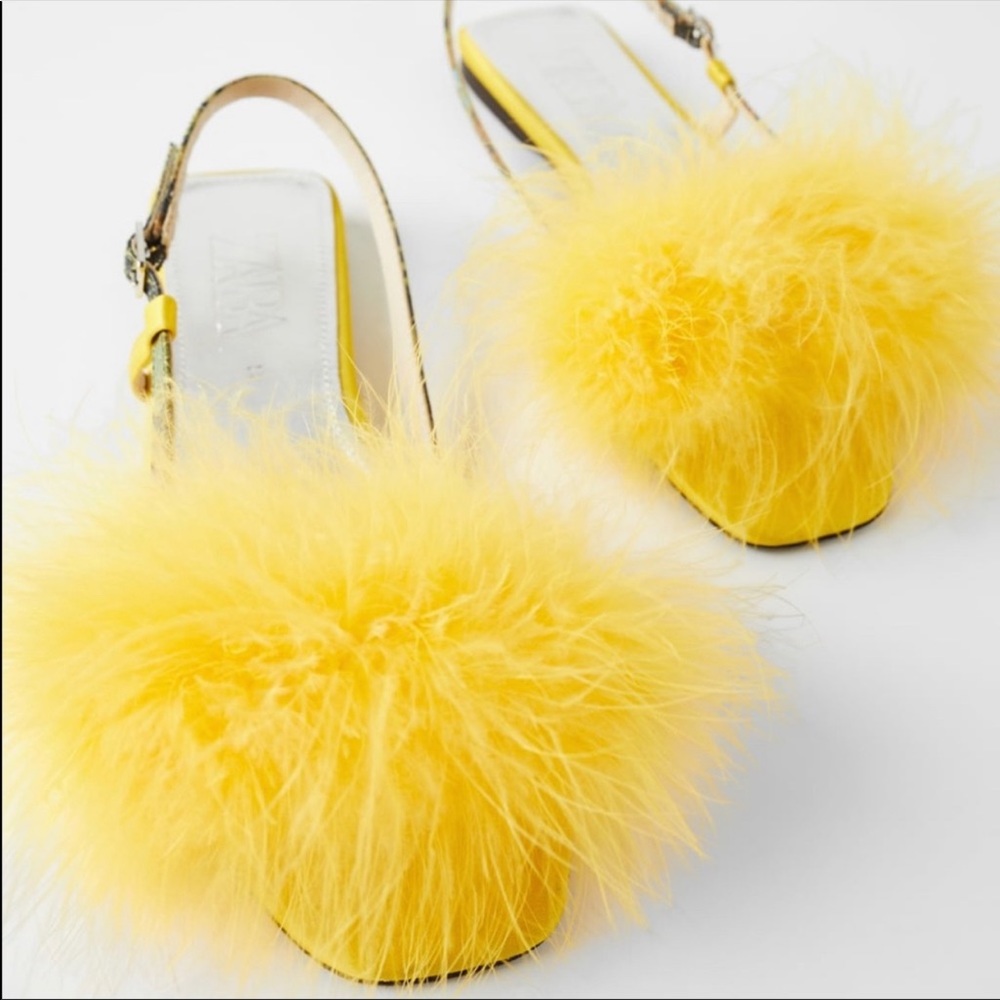 Zara Blue Collection Yellow Feather Sandals Size 9 - Picture 8 of 12